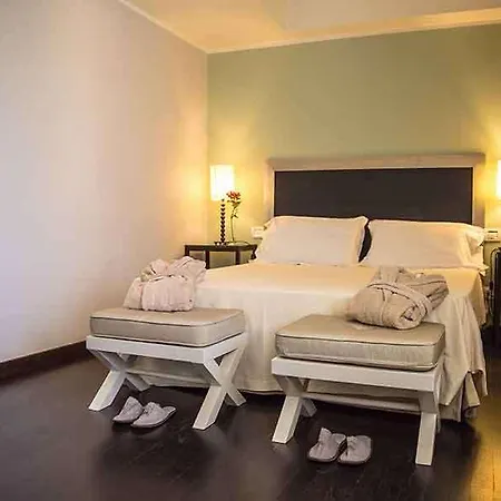Grand Itria Congress & 4*