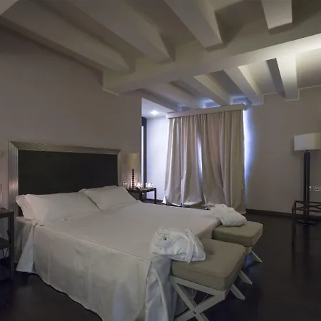 Grand Itria Congress & Otel 4*